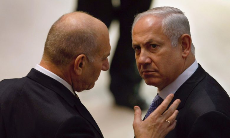 أولمرت: نتنياهو يعمل على تدمير إسرائيل
