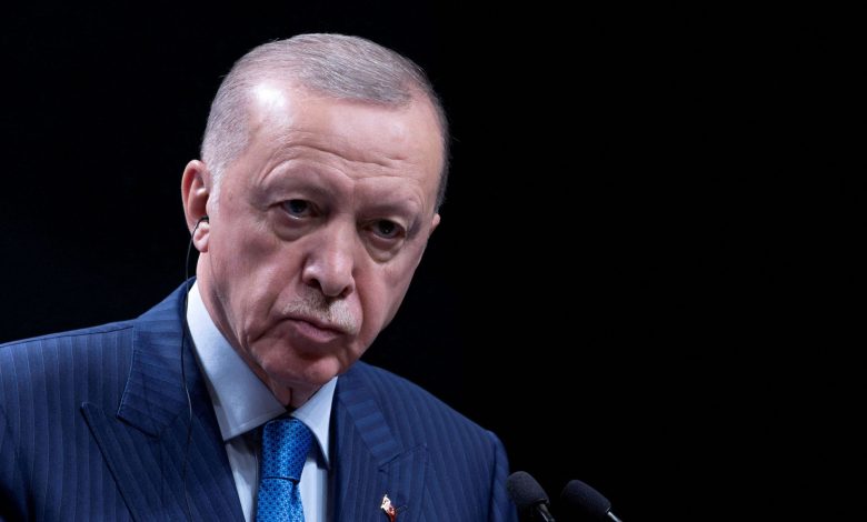 أردوغان: التجسيد اللاأخلاقي بافتتاح الأولمبياد مشروع للانحدار بالإنسان لمستوى أدنى من الحيوانات