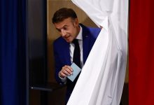 صحيفة روسية: هل تتخلى فرنسا عن أوكرانيا إن خسر ماكرون؟