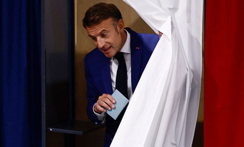 صحيفة روسية: هل تتخلى فرنسا عن أوكرانيا إن خسر ماكرون؟