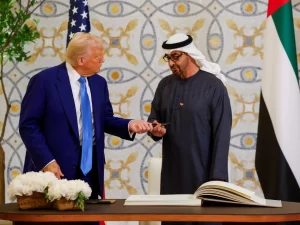ترامب يحلب الامارات