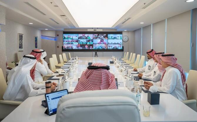 رئيس الهيئة السعودية للبيانات والذكاء الاصطناعي يستعرض عمليات الحج التقنية
